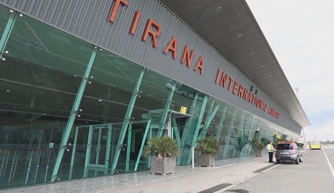 TIA sqaron pasagjeret per ne Greqi: Ja cfare ju duhet per te udhetuar